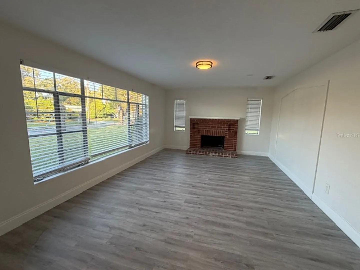 KILLARNEY ESTATES - Residential