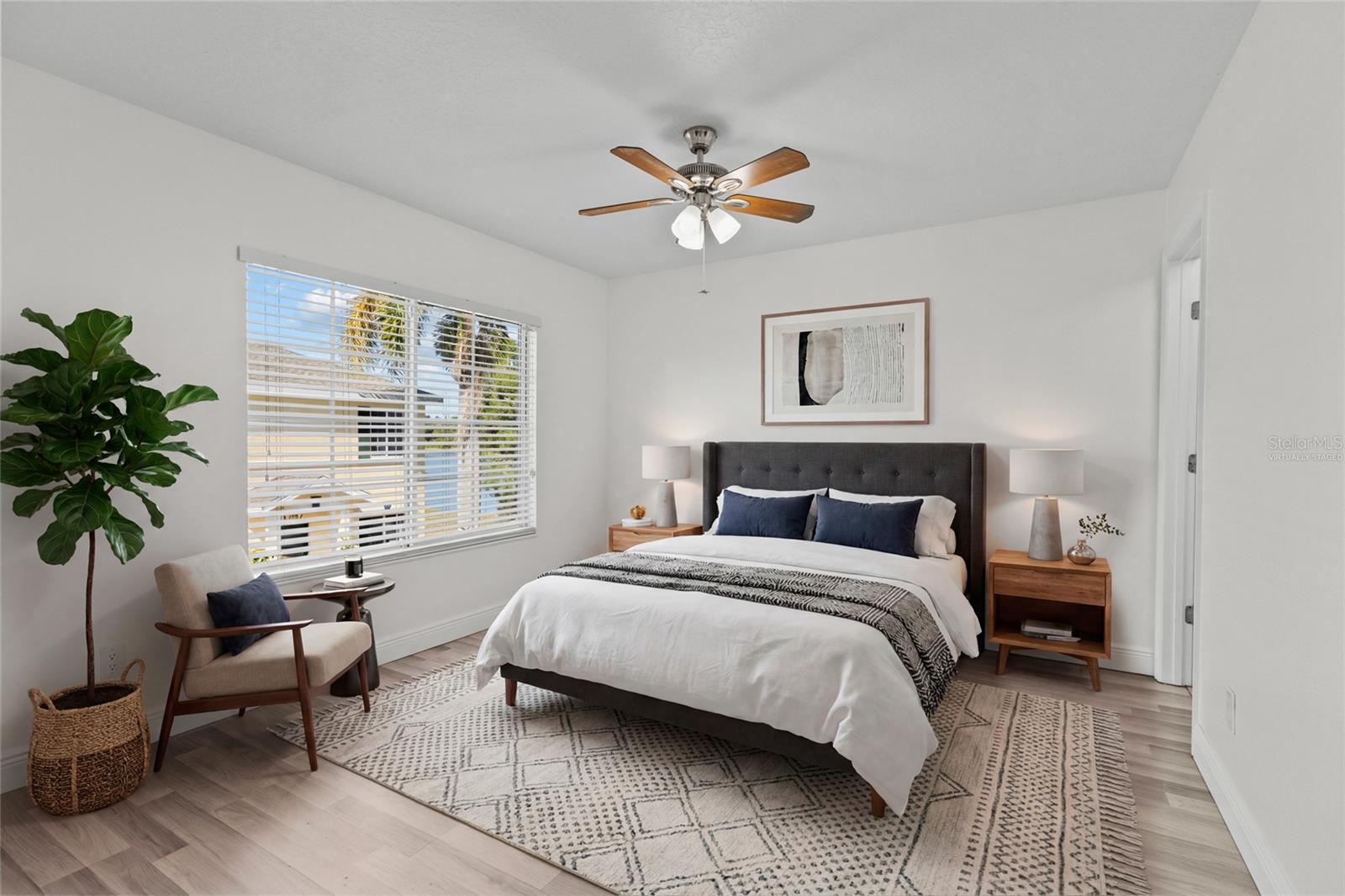 THE TWNHMS AT LIGHTHOUSE COVE VI - Residential