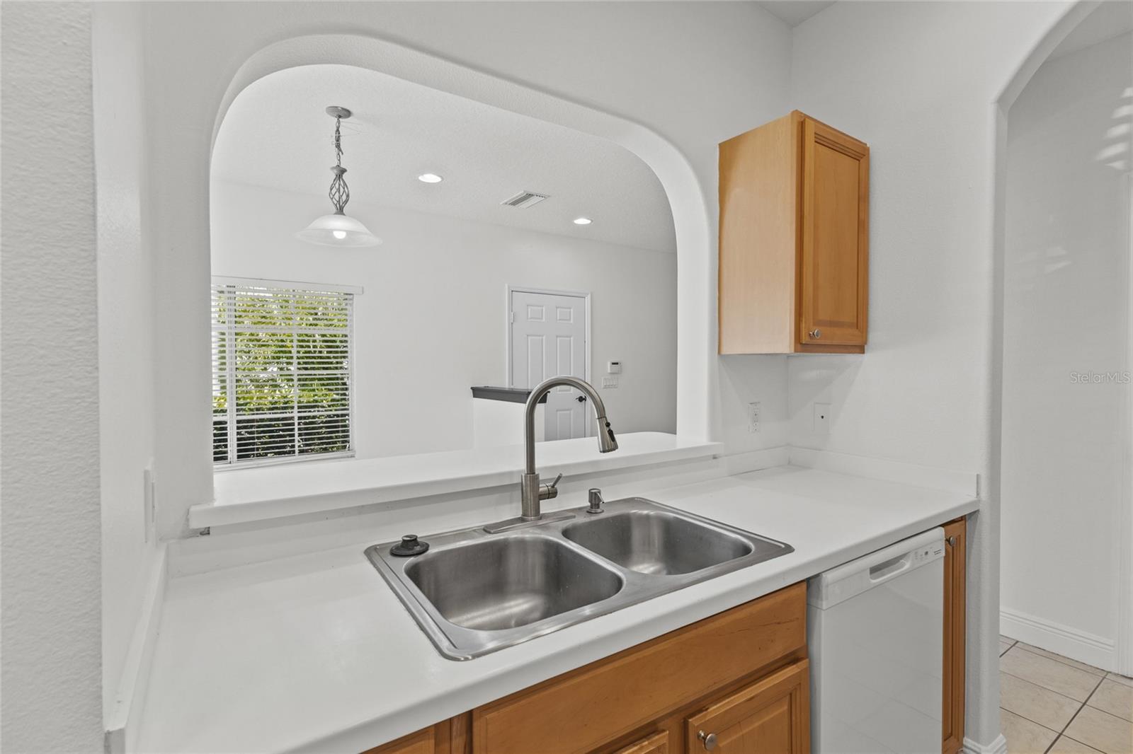 THE TWNHMS AT LIGHTHOUSE COVE VI - Residential