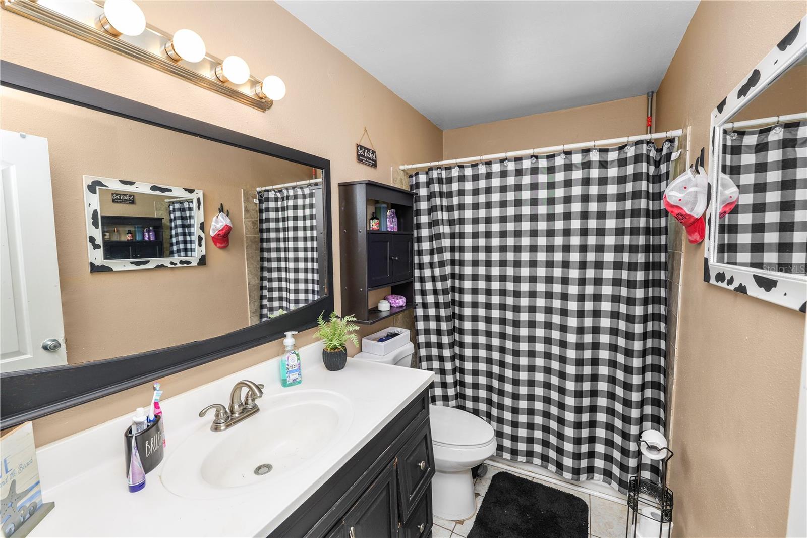 MARIANA GARDEN ESTATES - Residential