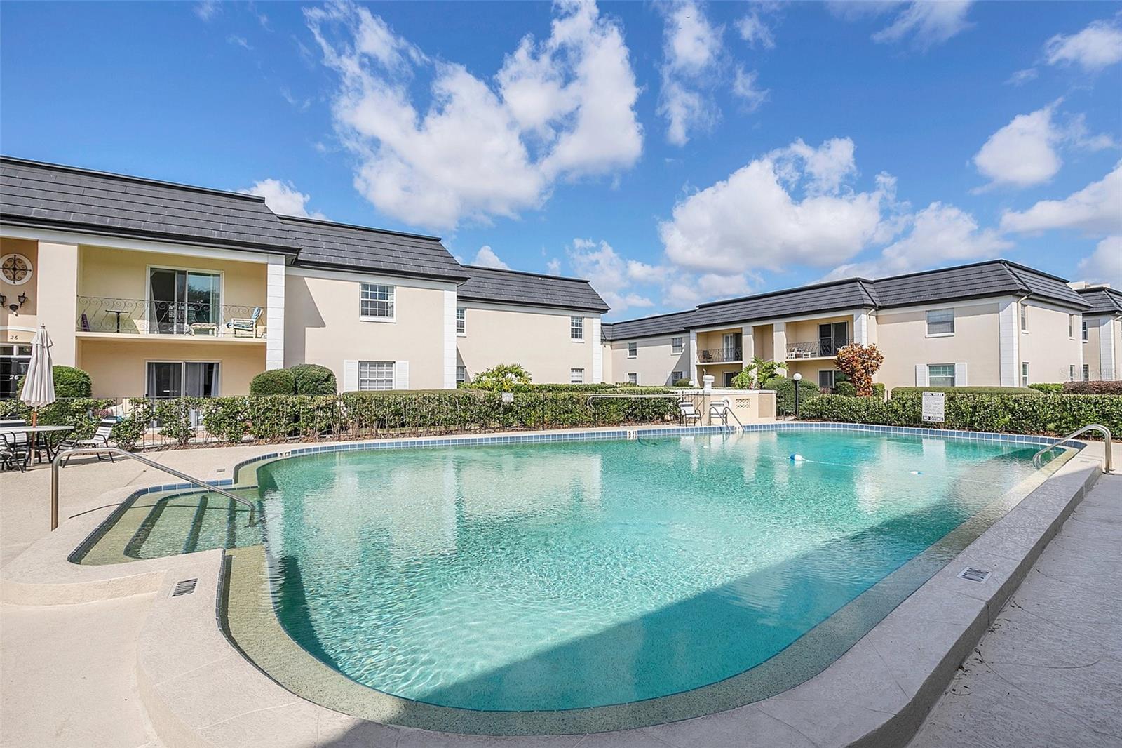 CHATEAUX DU LAC - Residential