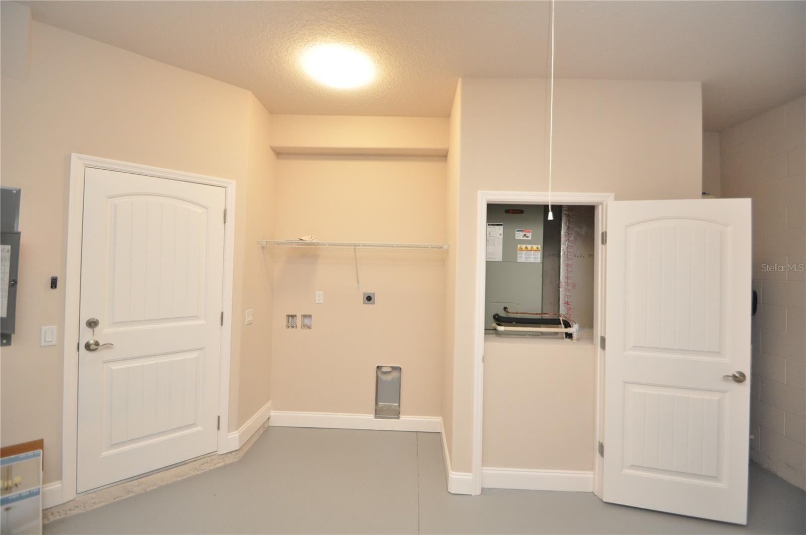 PALM HARBOR - Residential Lease