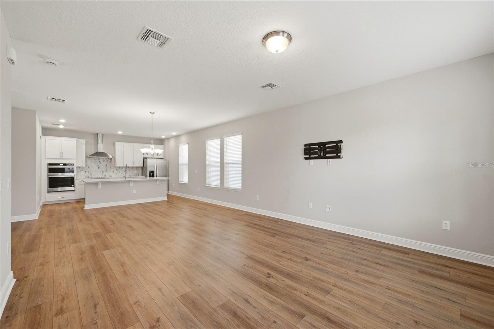 HIGHLAND RIDGE - Residential