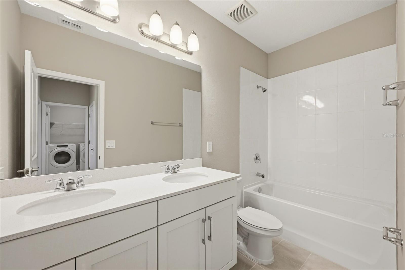 HIGHLAND RIDGE - Residential