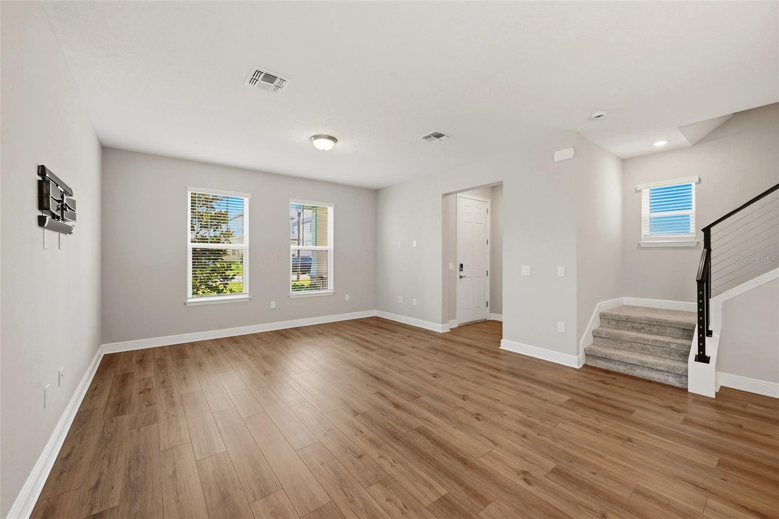 HIGHLAND RIDGE - Residential