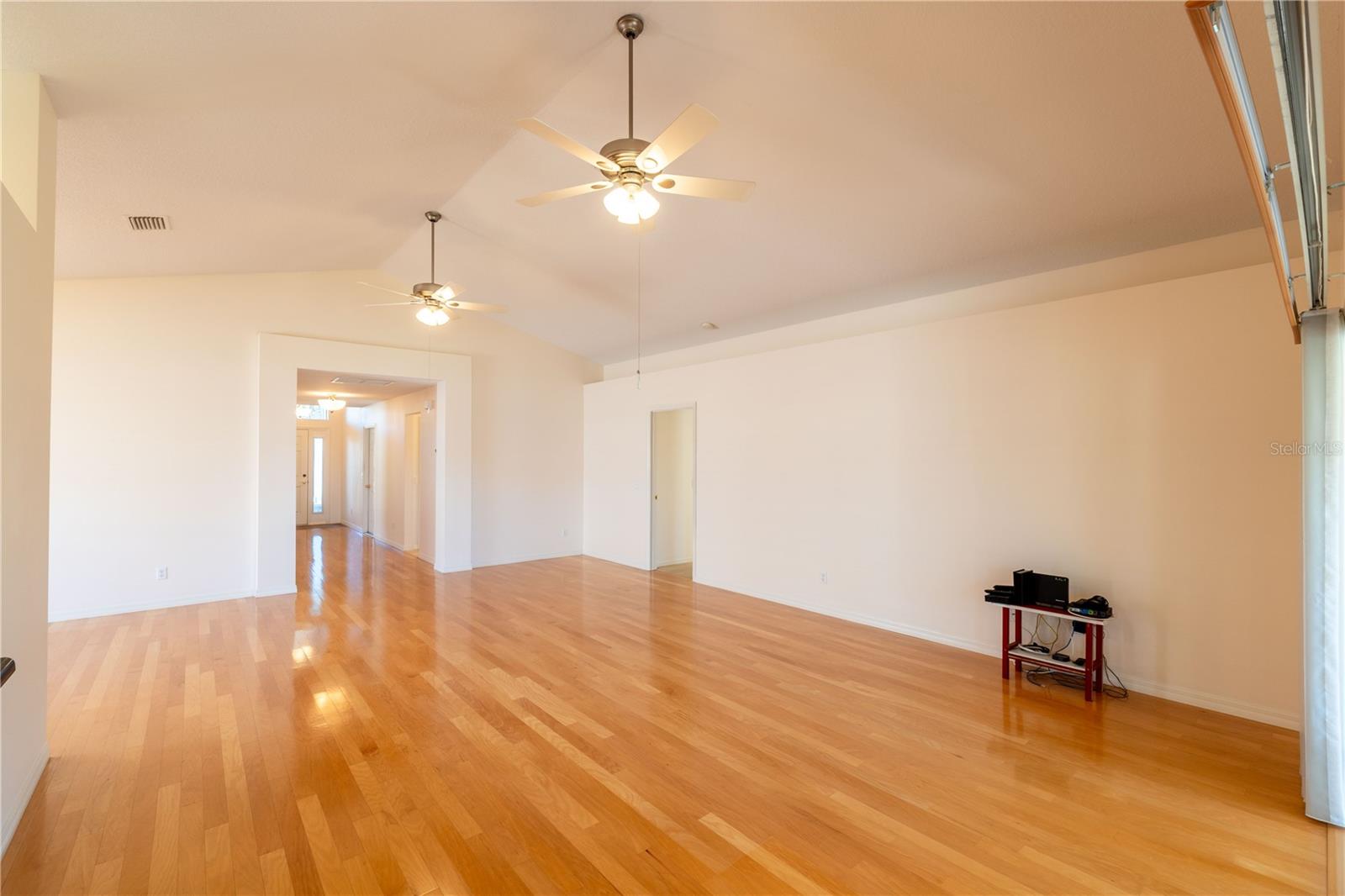 ARBOR LAKES - Residential