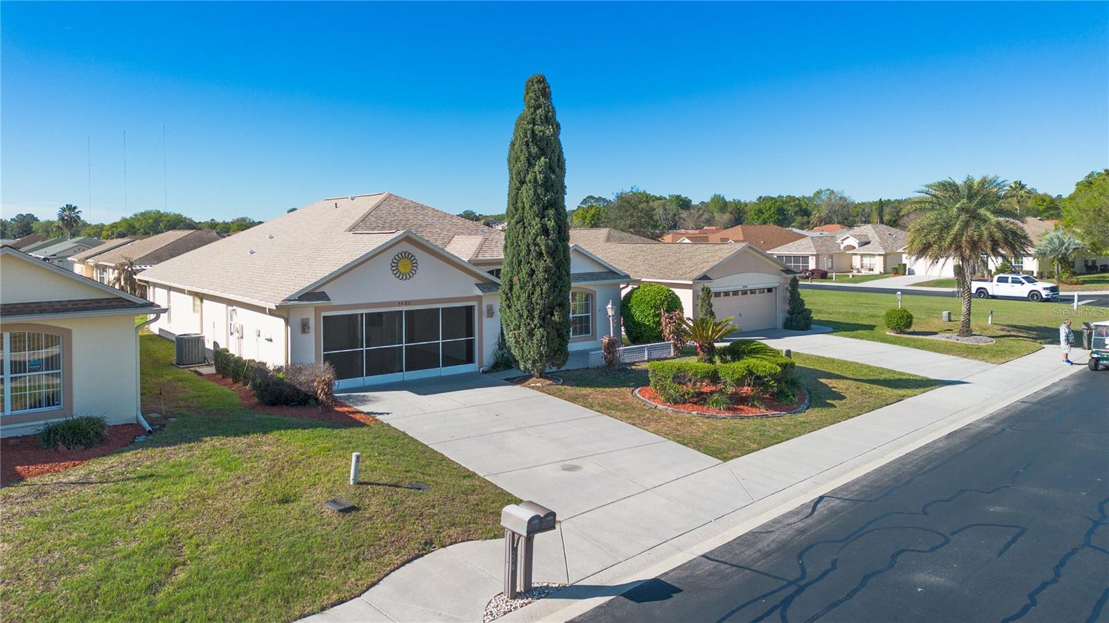 ARBOR LAKES - Residential