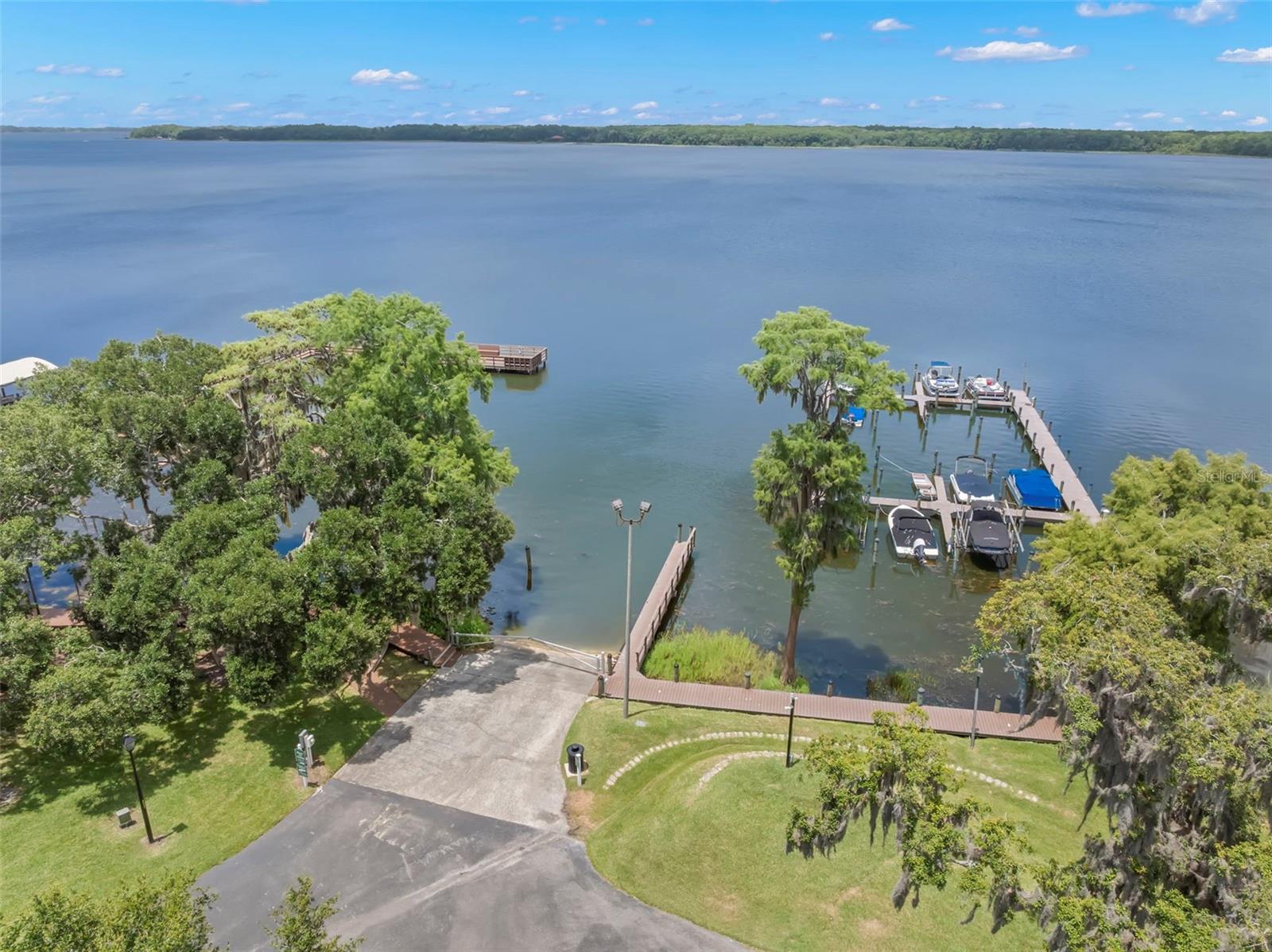 SANCTUARY AT COBBS LANDING THE - Residential