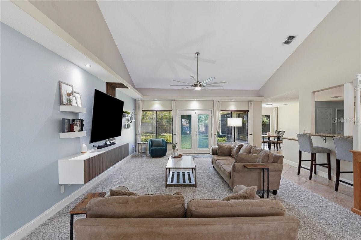 TAMPA PALMS UNIT 3C - Residential