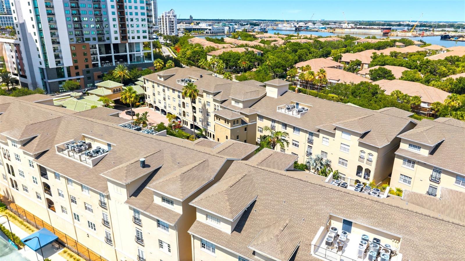 HARBOUR PLACE CITY HOMES A CON - Residential