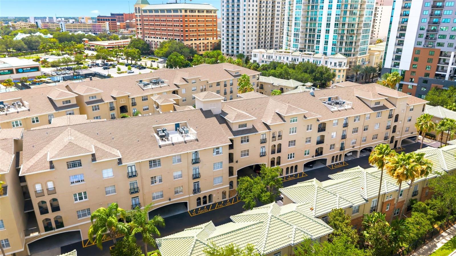 HARBOUR PLACE CITY HOMES A CON - Residential