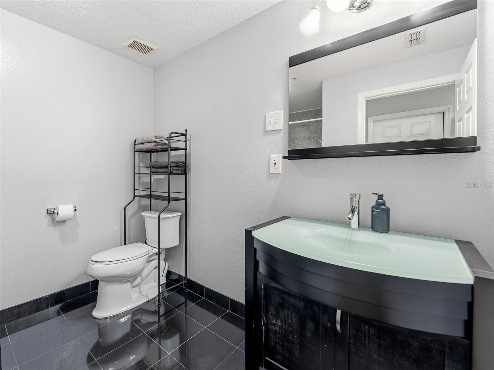 HARBOUR PLACE CITY HOMES A CON - Residential