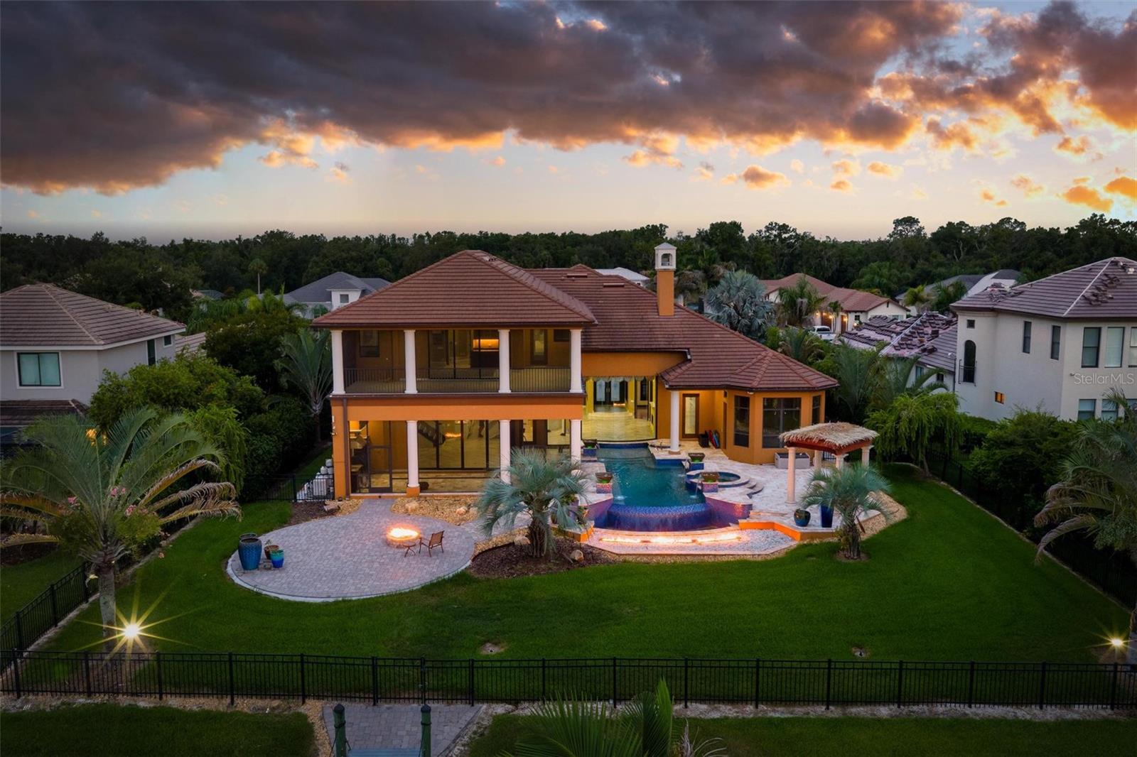 WINDING RIVER - Residential
