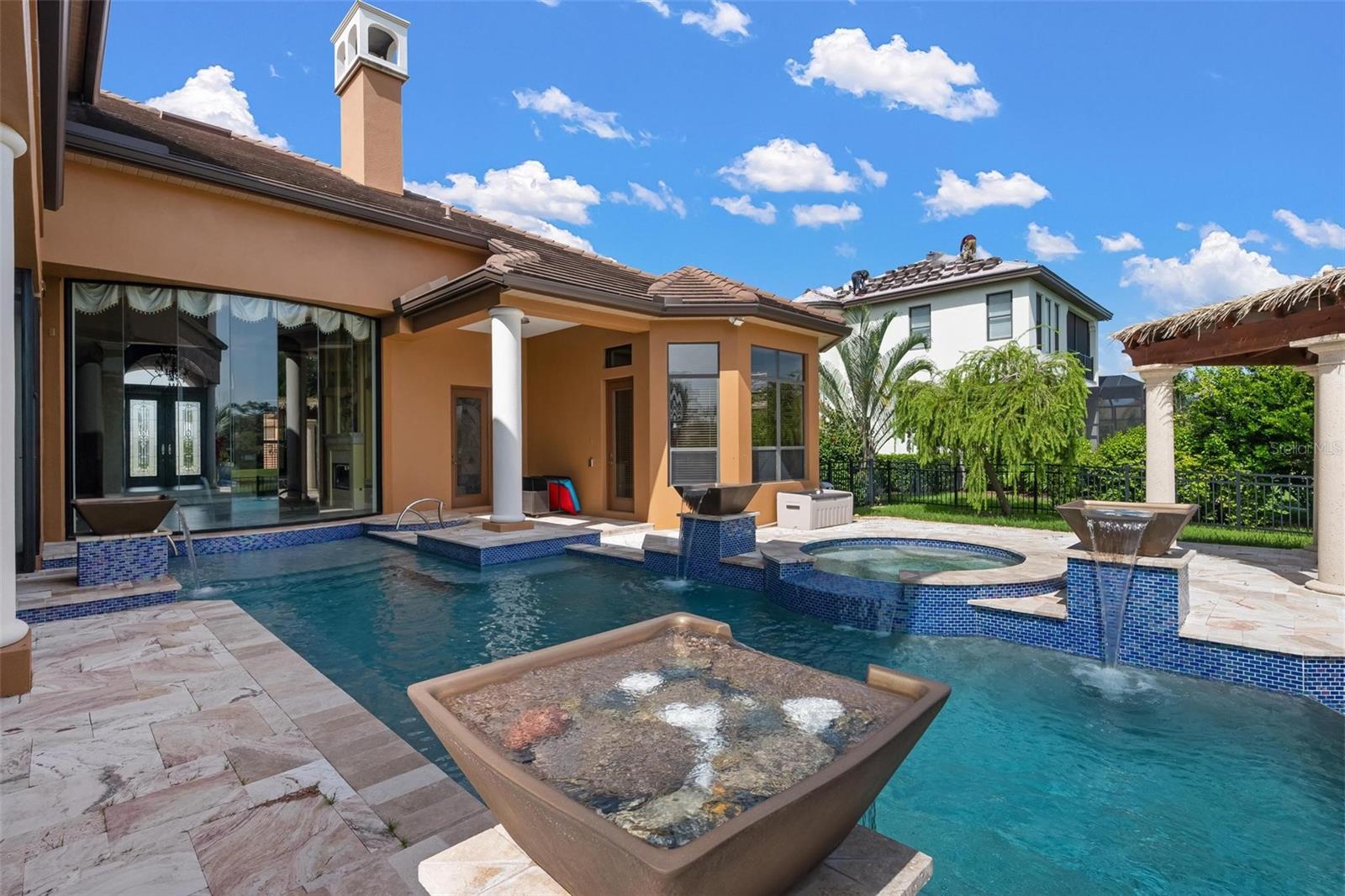 WINDING RIVER - Residential