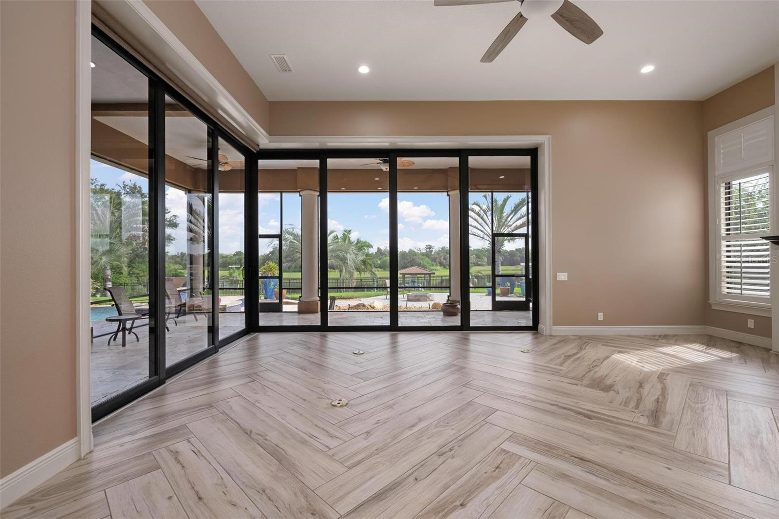 WINDING RIVER - Residential