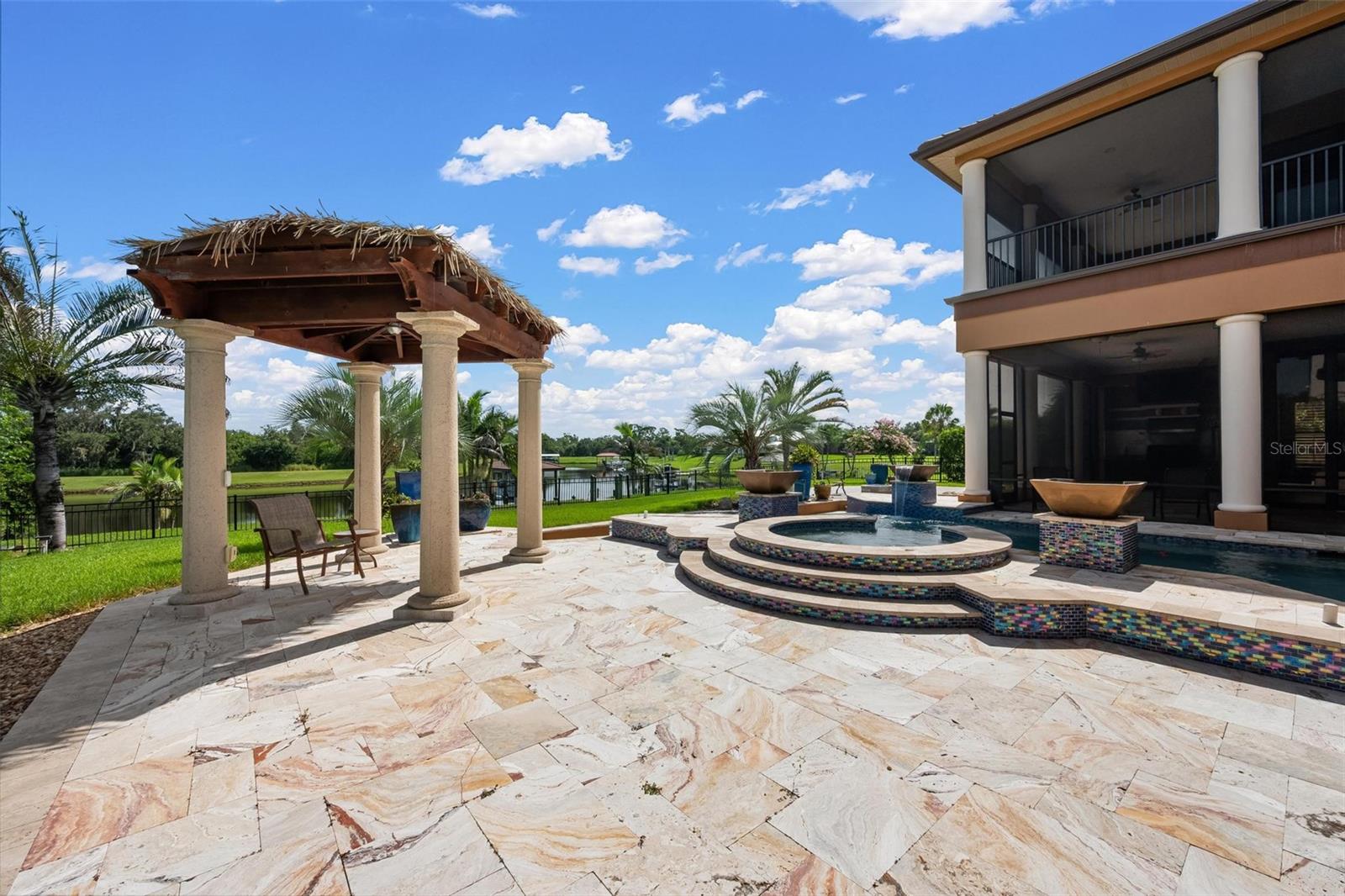 WINDING RIVER - Residential