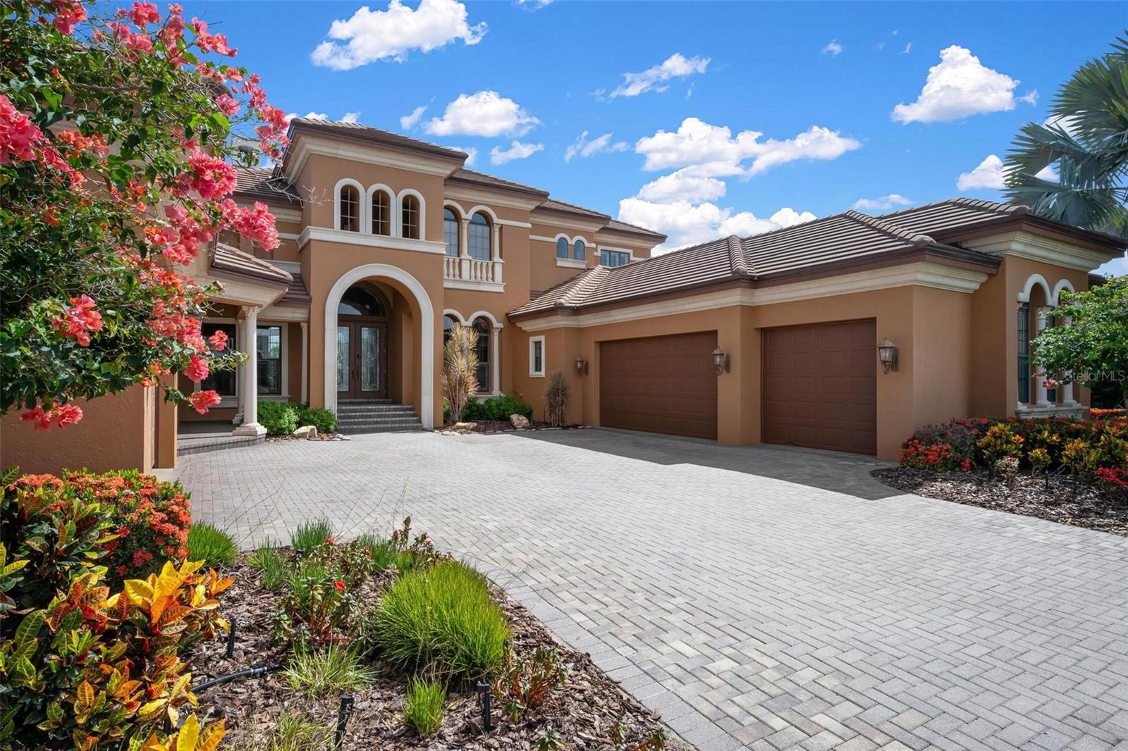 WINDING RIVER - Residential