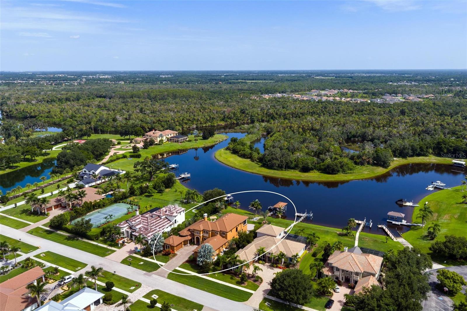 WINDING RIVER - Residential