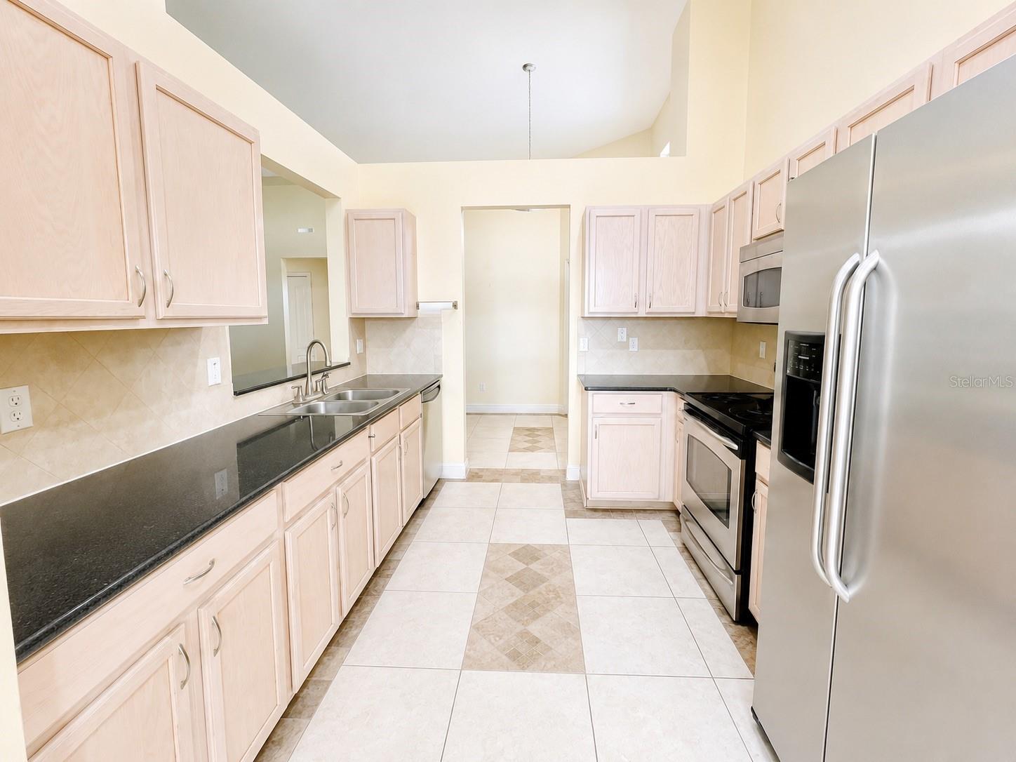 CALUSA TRACE UNIT 13 - Residential Lease