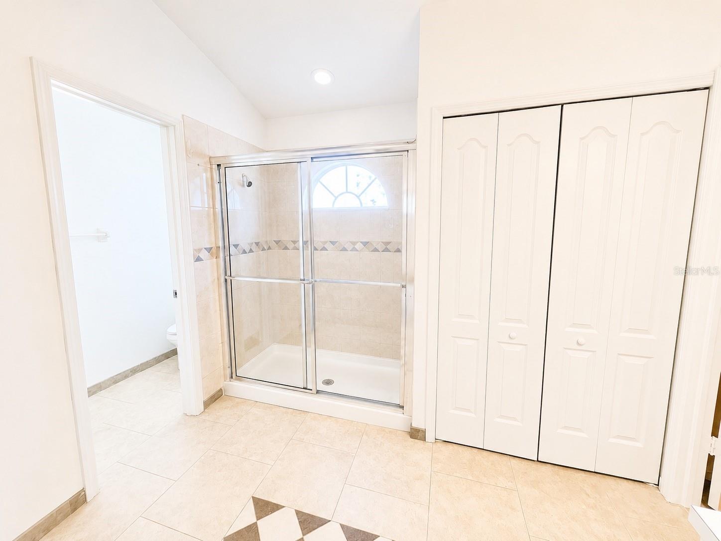 CALUSA TRACE UNIT 13 - Residential Lease