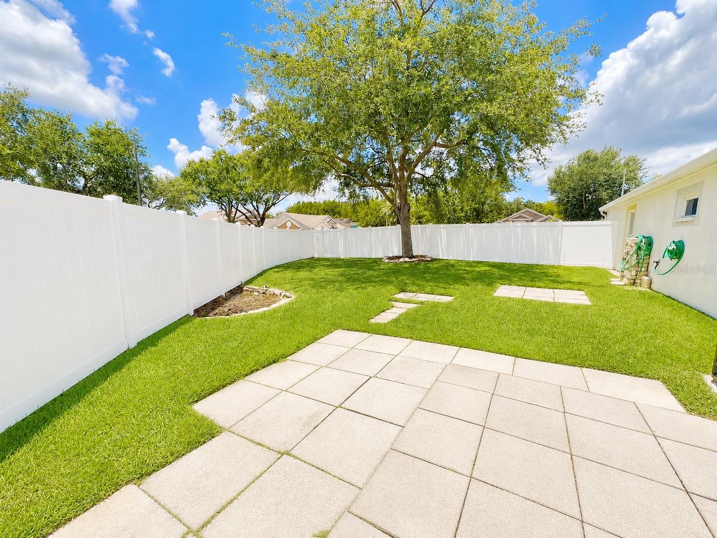 CALUSA TRACE UNIT 13 - Residential Lease