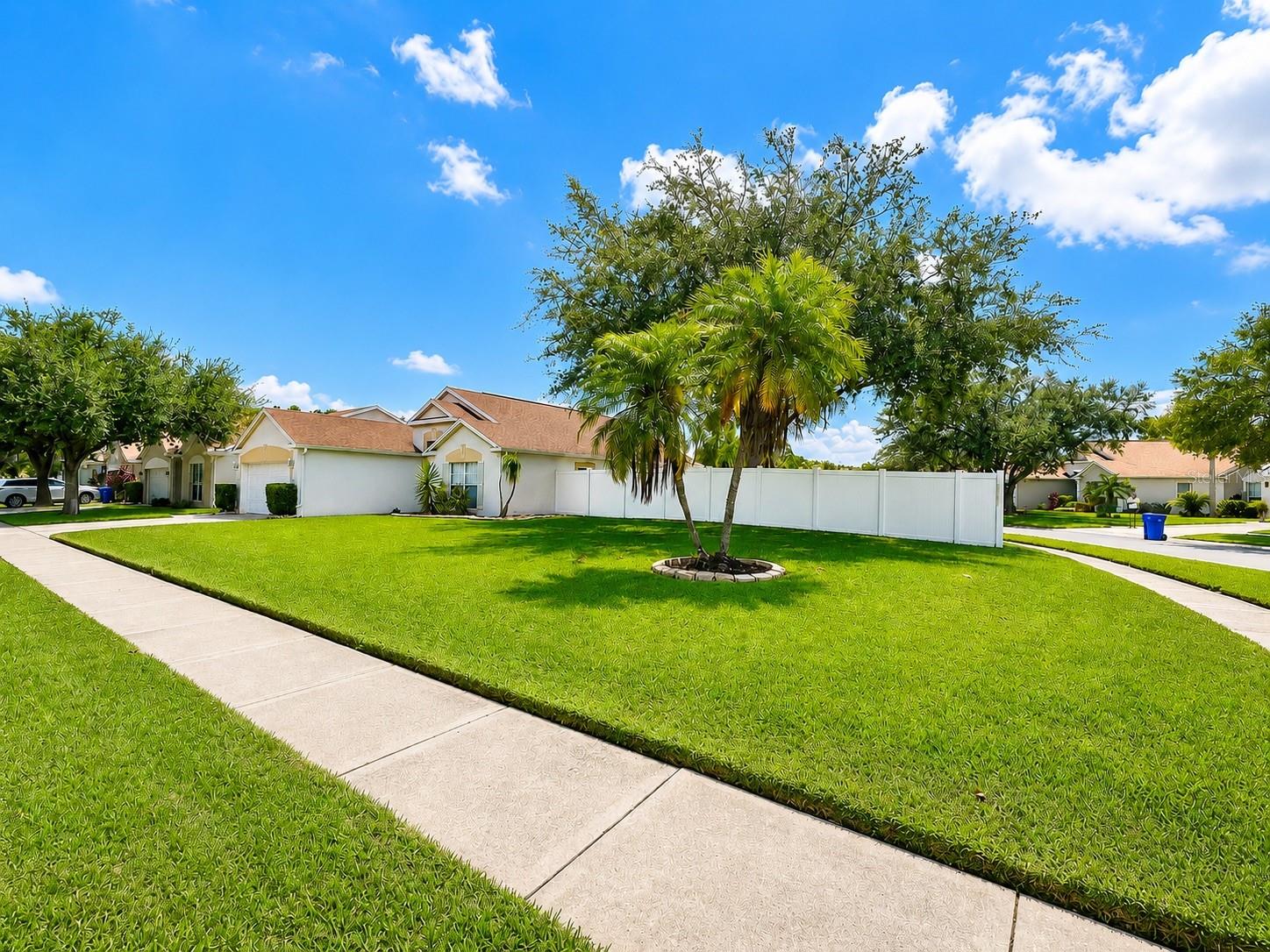 CALUSA TRACE UNIT 13 - Residential Lease