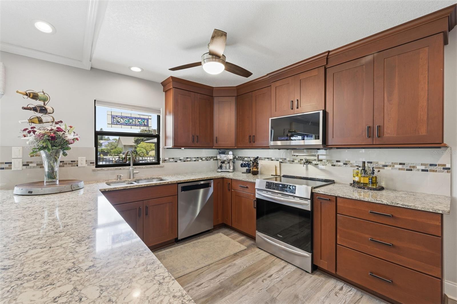 LAKE SHORE ESTATES 1ST ADD - Residential