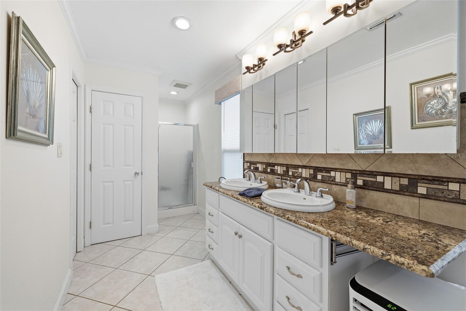 LAKE SHORE ESTATES 1ST ADD - Residential
