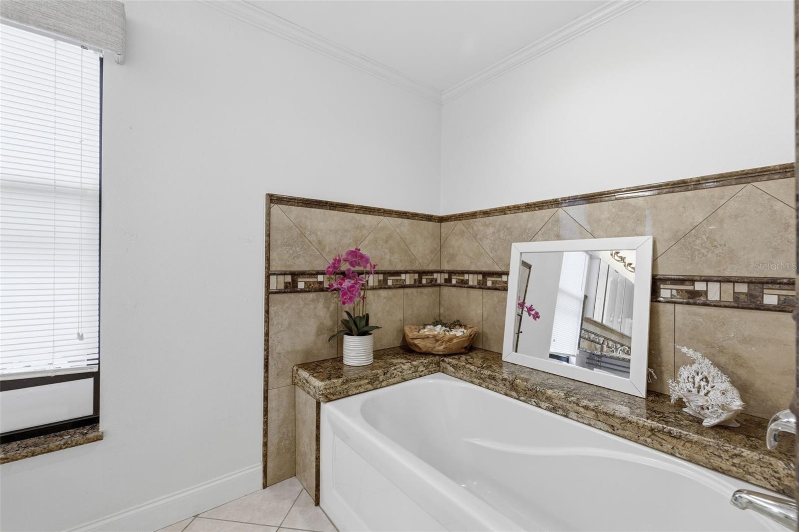 LAKE SHORE ESTATES 1ST ADD - Residential