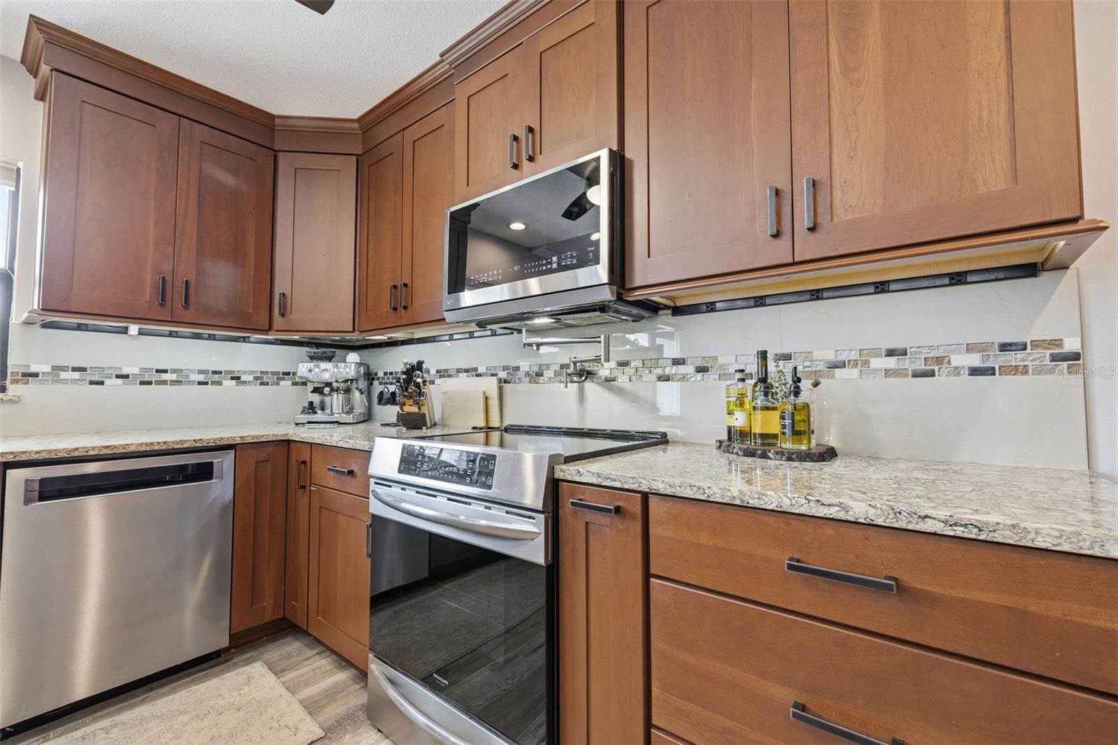 LAKE SHORE ESTATES 1ST ADD - Residential