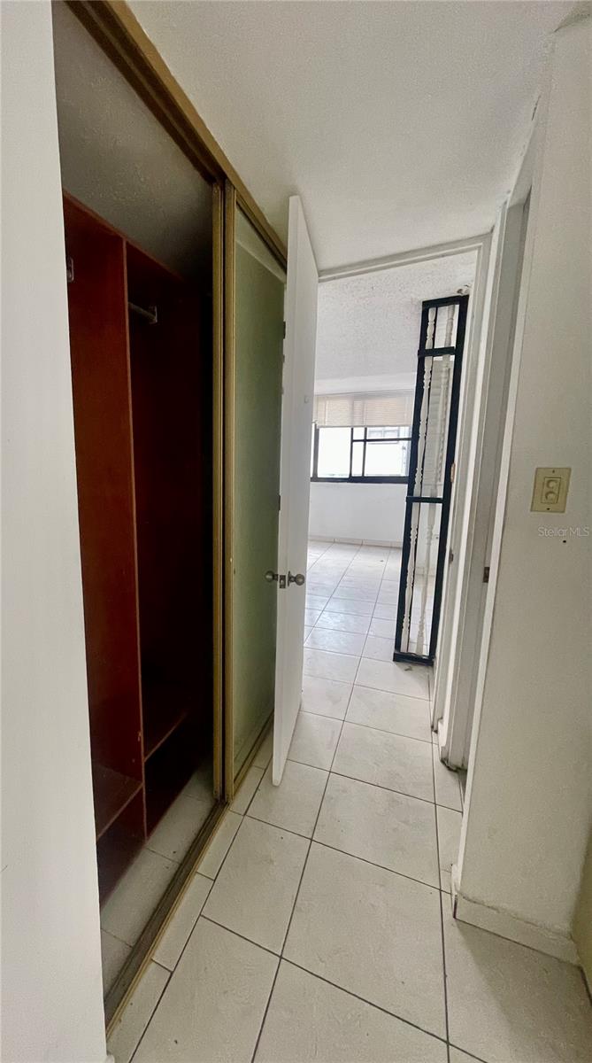 28 WASHINGTON - Residential