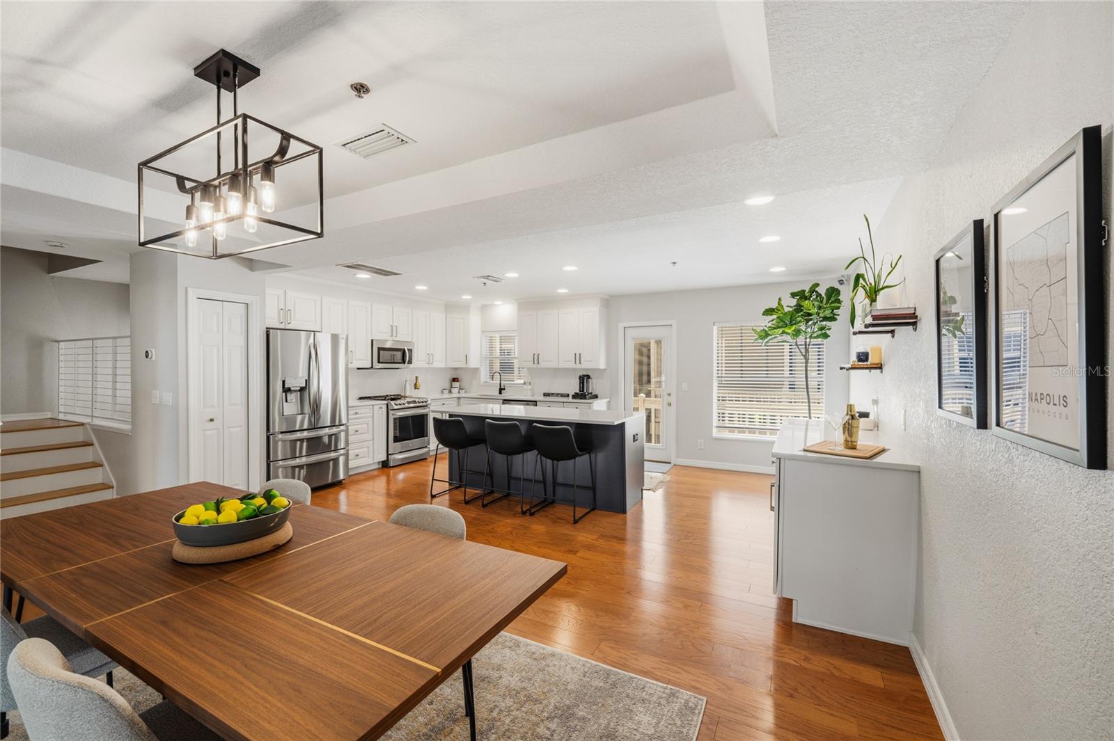 PALM PLACE BY THE BAYSHORE A C - Residential