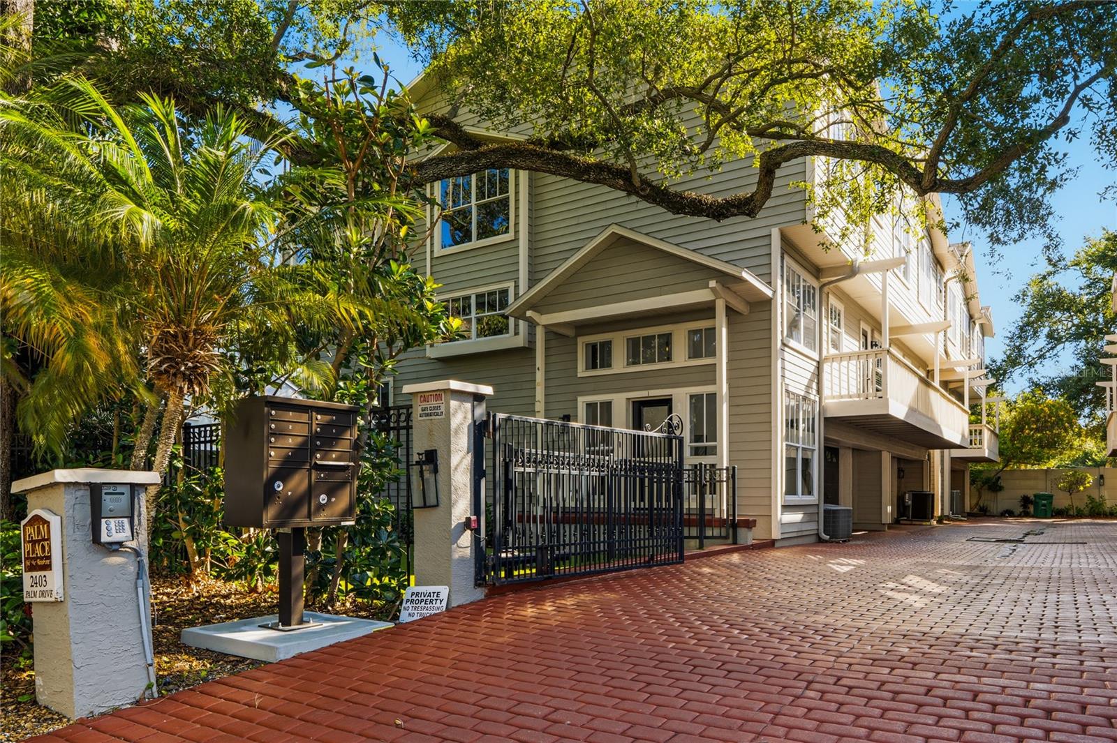 PALM PLACE BY THE BAYSHORE A C - Residential