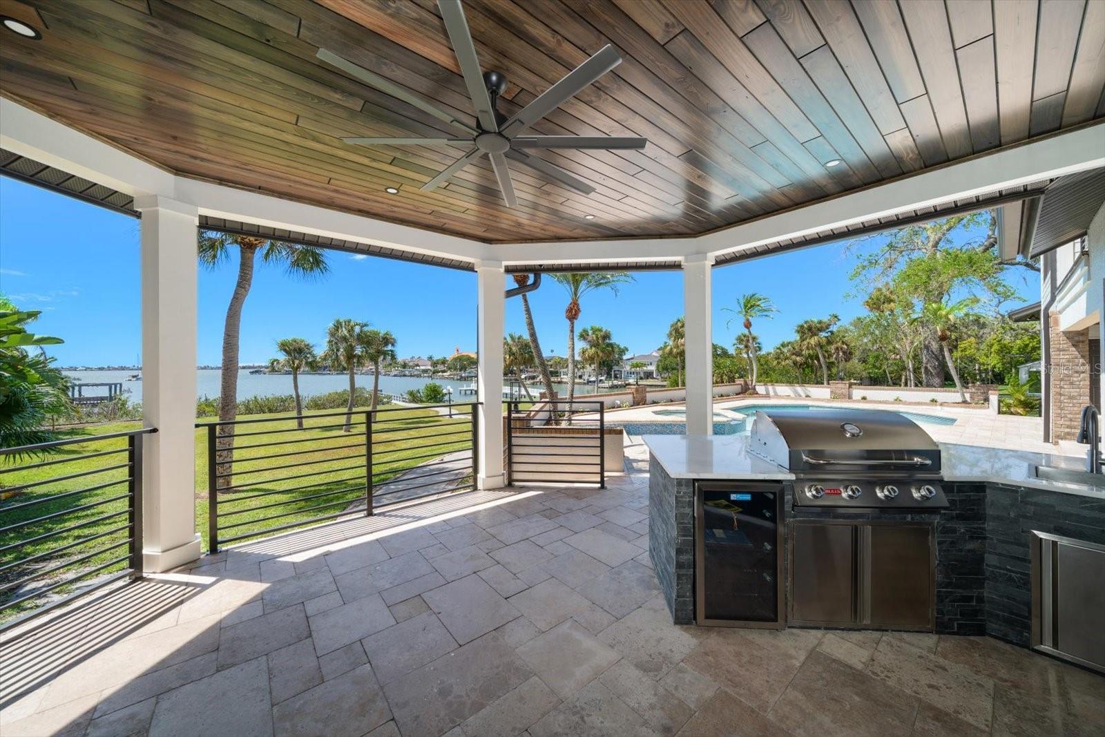 SUNSET VIEW BAY #A - Residential
