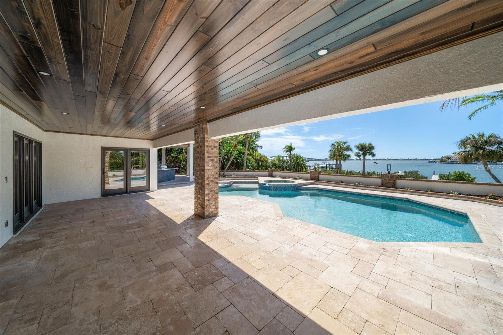 SUNSET VIEW BAY #A - Residential
