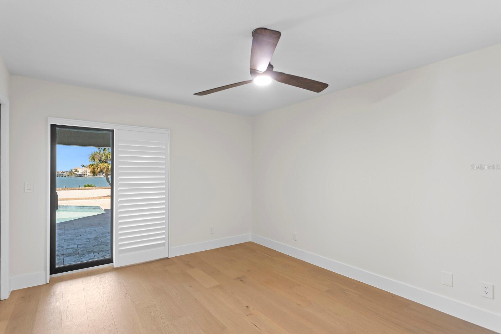 SUNSET VIEW BAY #A - Residential