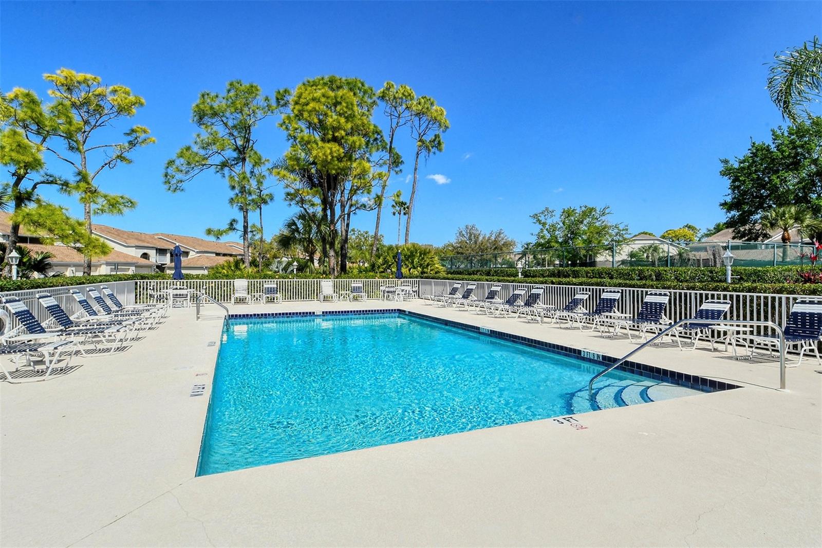 STONEYBROOK ARBOR GREENS 1 - Residential