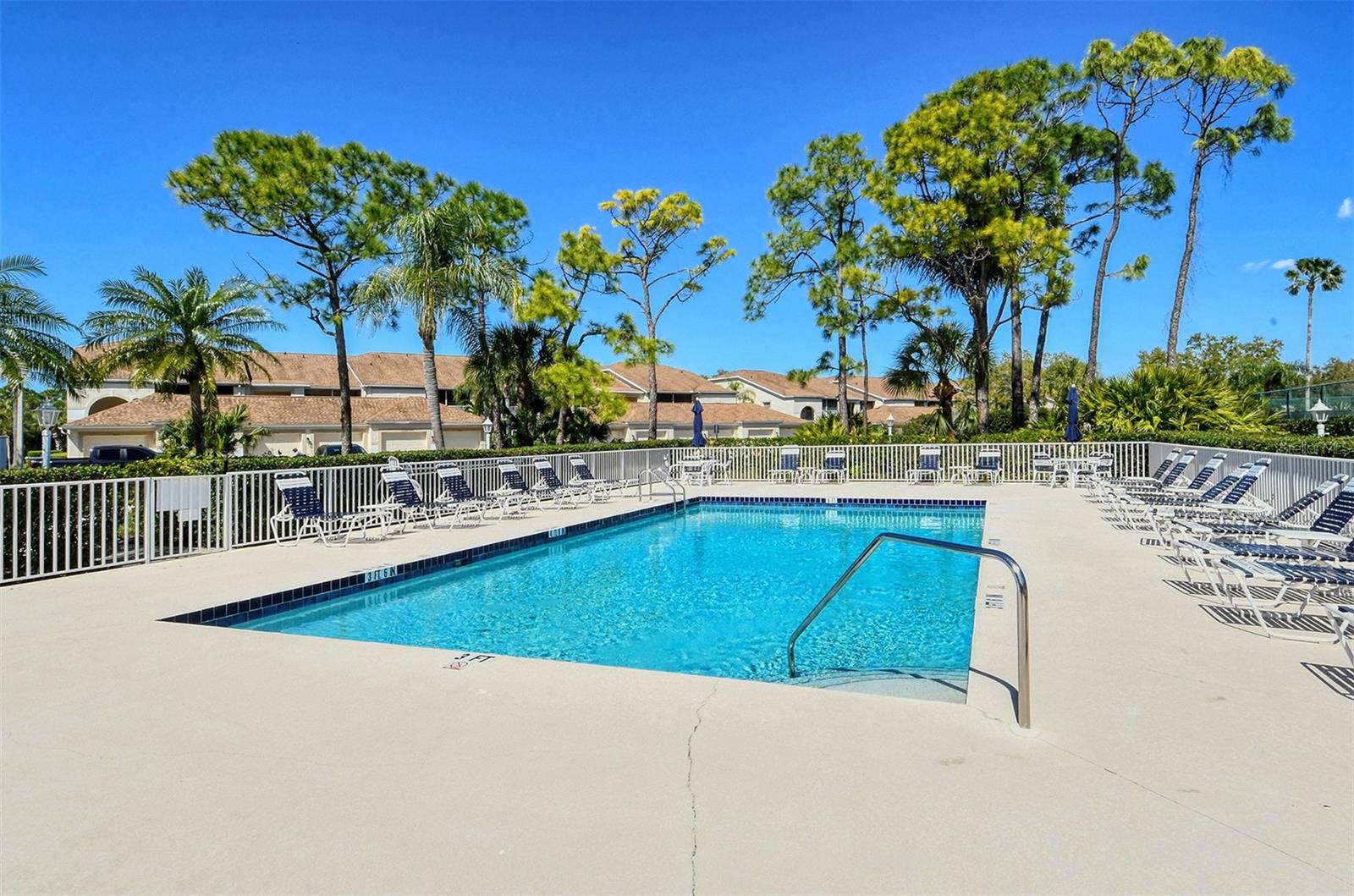 STONEYBROOK ARBOR GREENS 1 - Residential