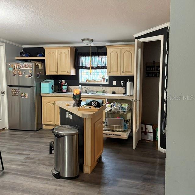 DERBY OAKS - Residential