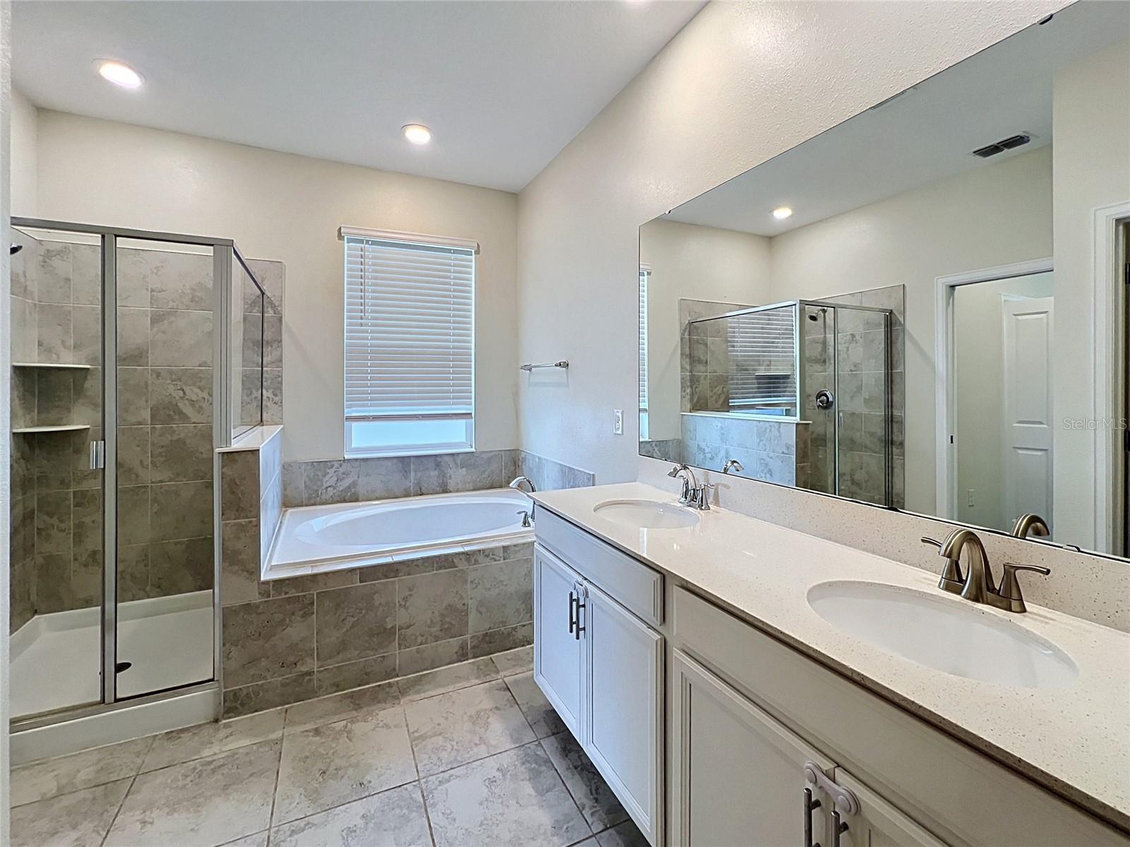 CHAMPIONSGATE CONDO PH 7 - Residential