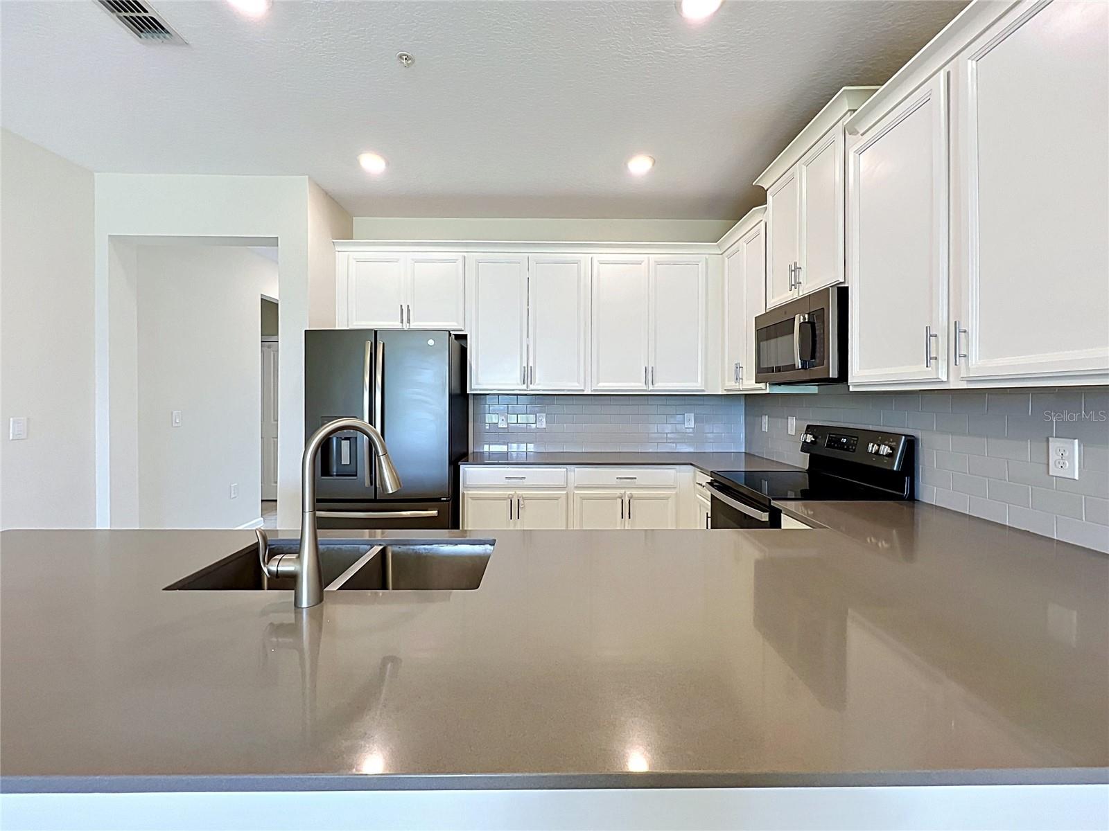 CHAMPIONSGATE CONDO PH 7 - Residential