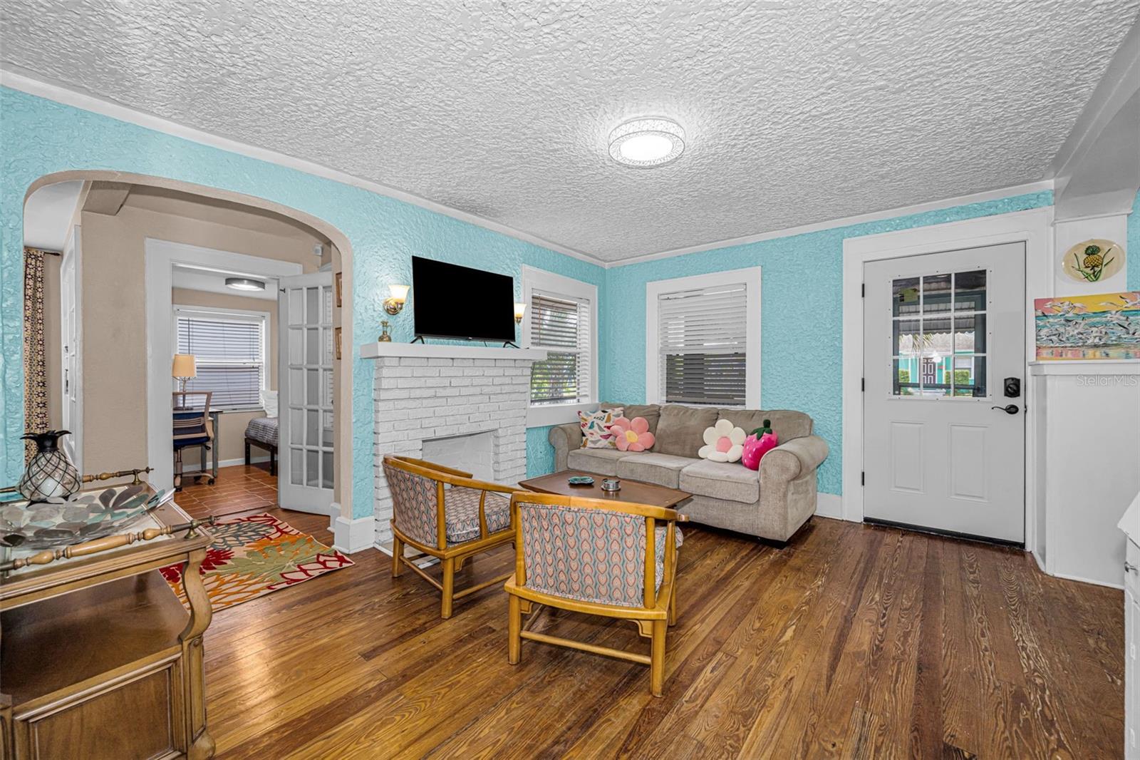 CENTRAL AVE HEIGHTS - Residential