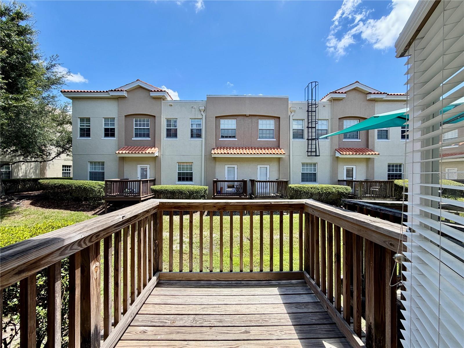 GANDY TWNHMS - Residential Lease