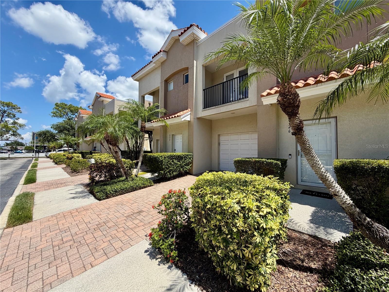 GANDY TWNHMS - Residential Lease