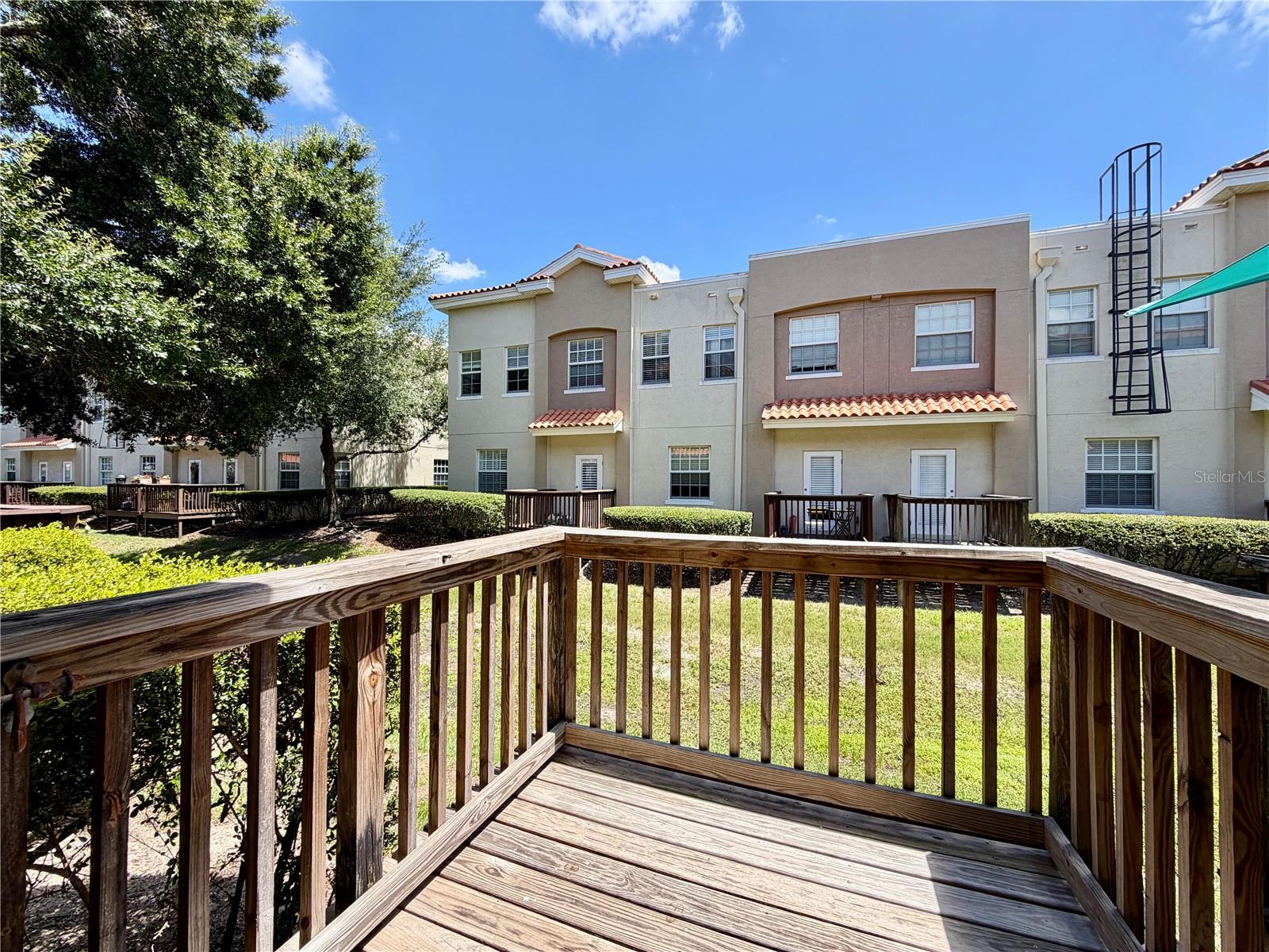 GANDY TWNHMS - Residential Lease