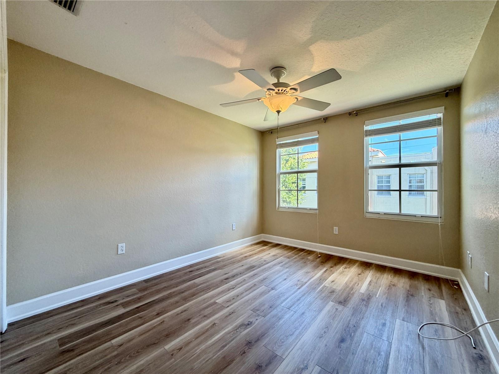 GANDY TWNHMS - Residential Lease