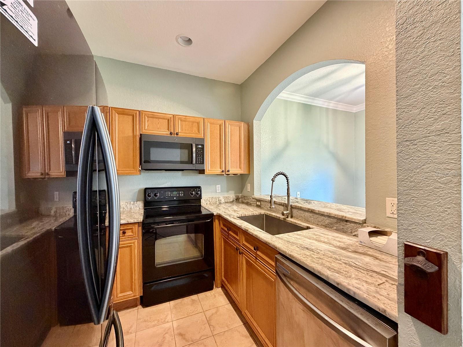 GANDY TWNHMS - Residential Lease