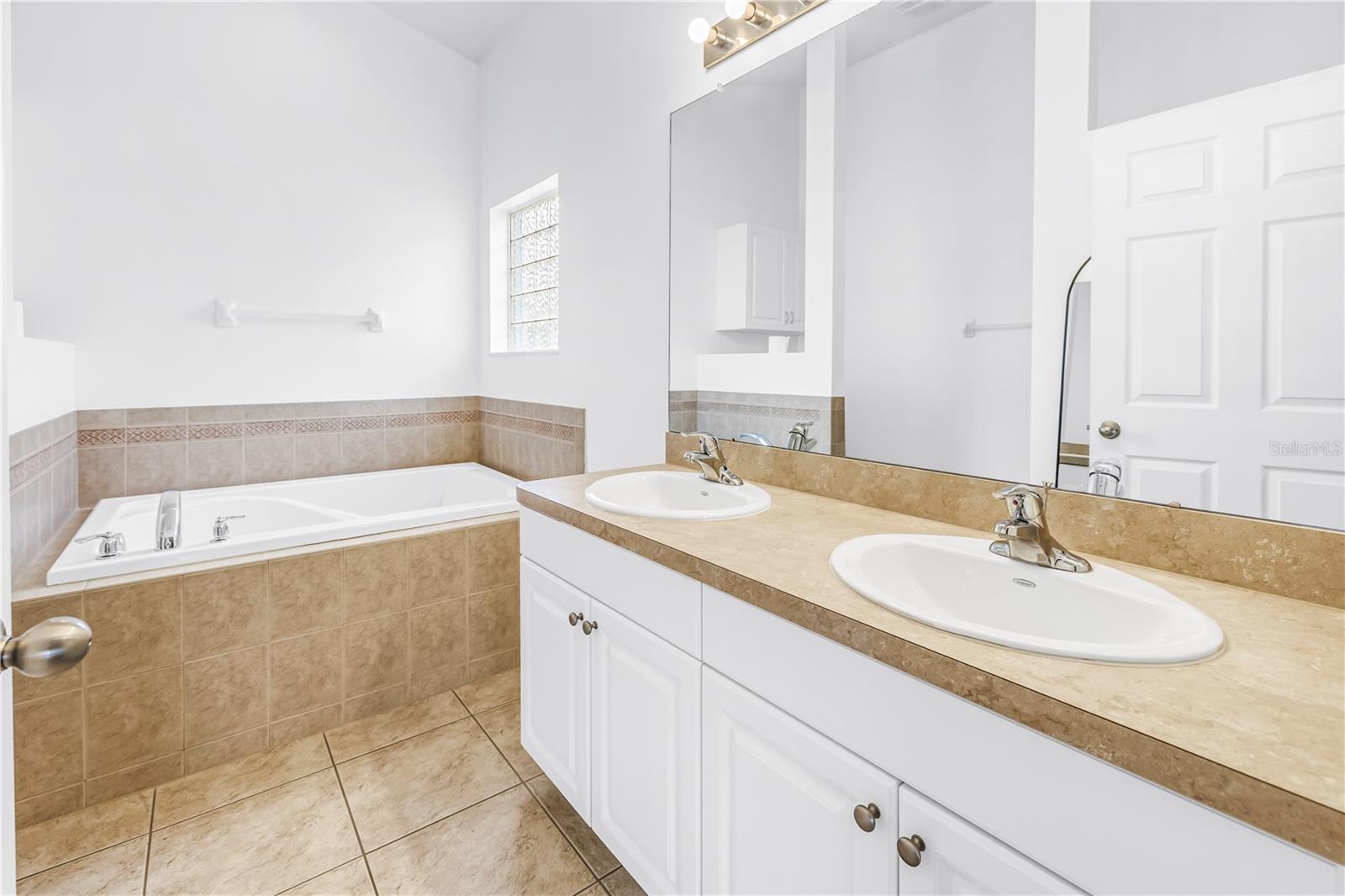 OAK BLUFF NORTH - Residential