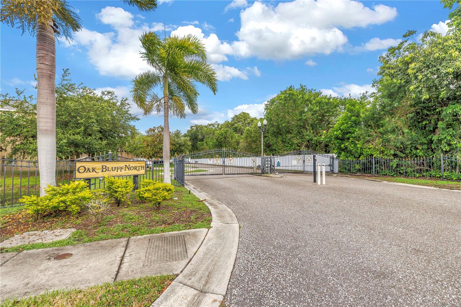 OAK BLUFF NORTH - Residential