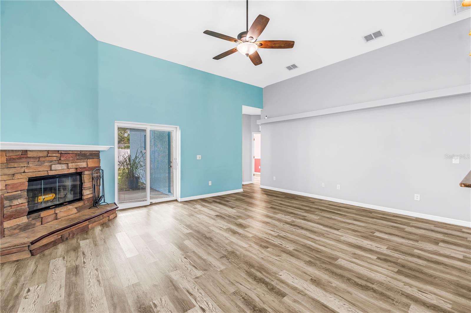 OAK BLUFF NORTH - Residential